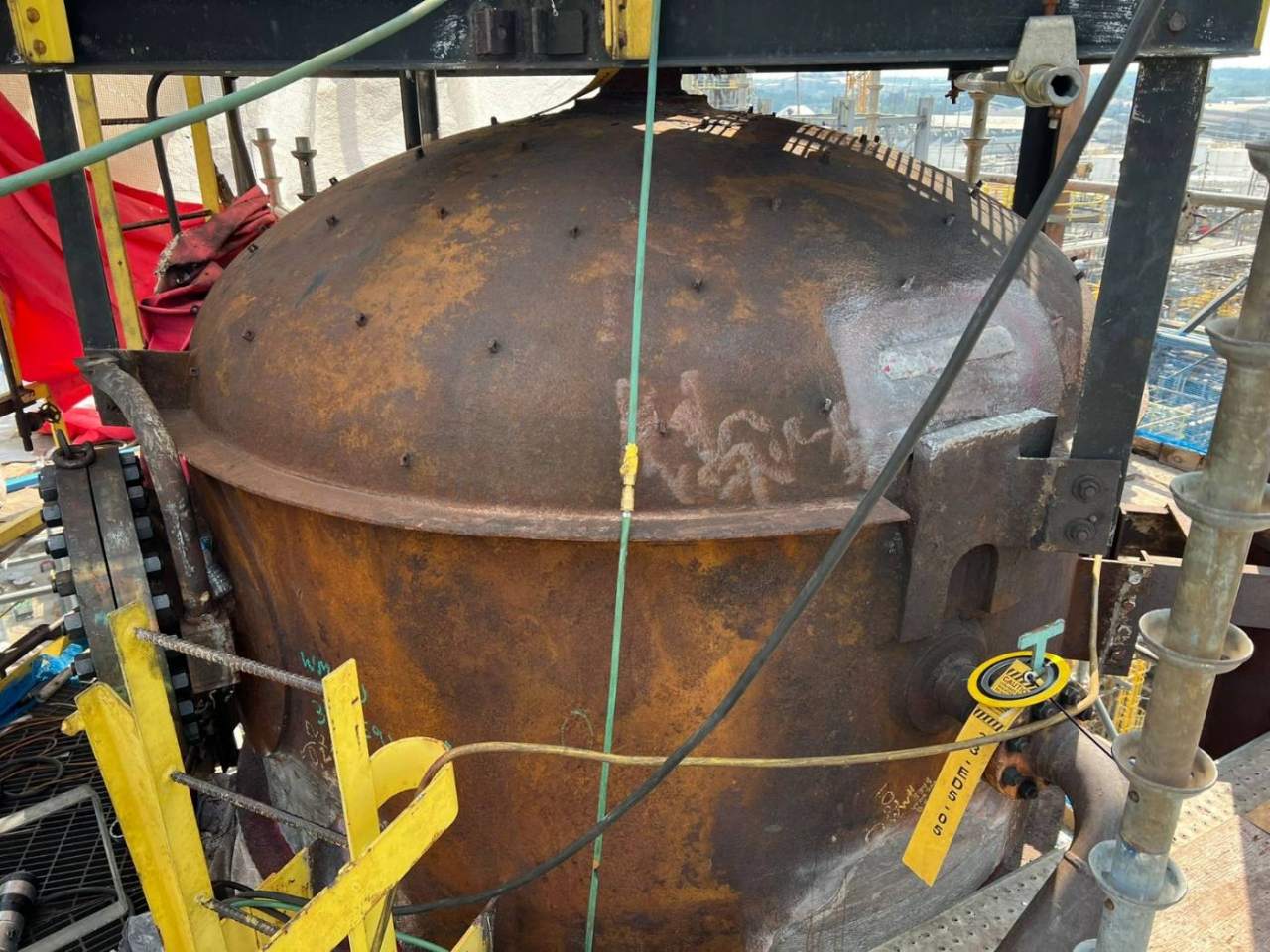 Tower head seen from deck level, heavily rusted